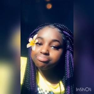 Meet your Posher, Deasia